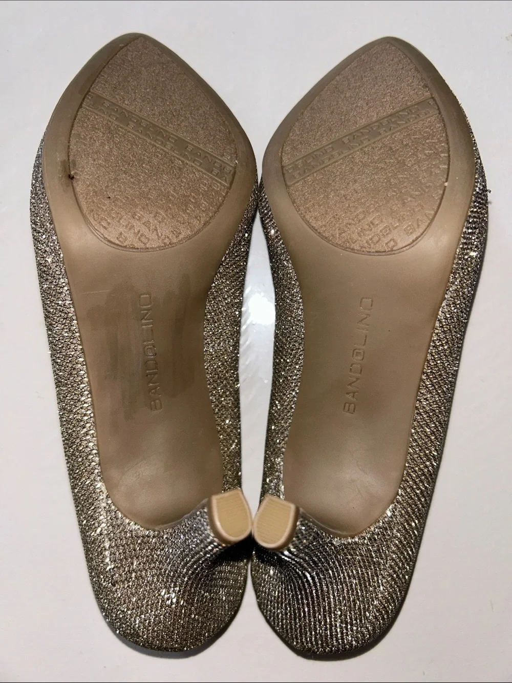 NWOB Bandolino Women's Glitter Pointed Heels in Gold